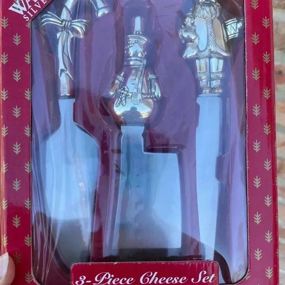 Wallace Silversmith Silver Plate Cheese Set NWT Christmas Holiday Snowman Santa - Picture 4 of 5